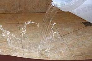 灌南漏水维修 免砸砖防水材料该如何施工